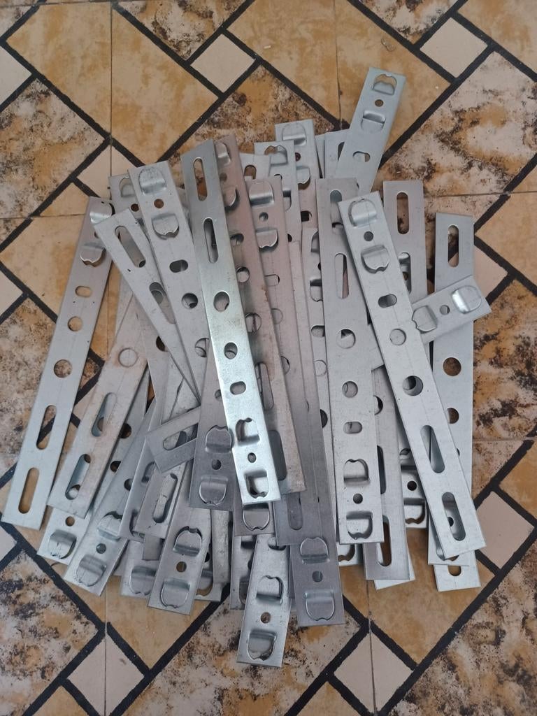 Lot van 44 nieuwe raamankers, voor PVC en aluminium, Ophalen of Verzenden