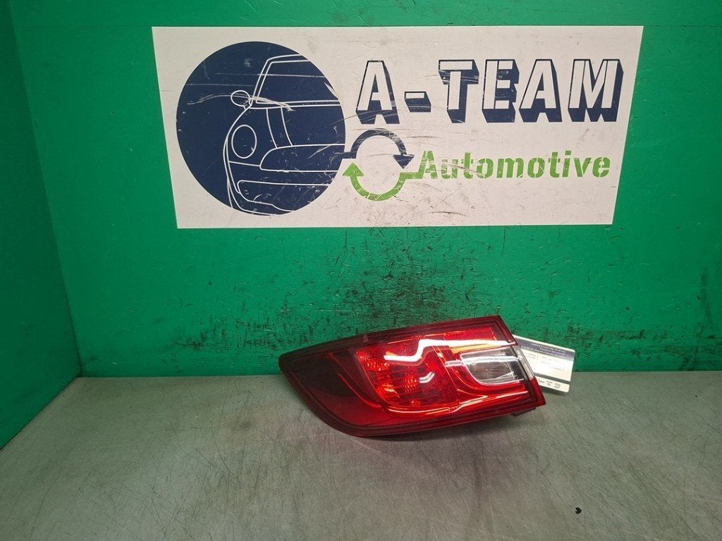 ACHTERLICHT LINKS Renault Clio IV (5R) (|265553752R|), Gebruikt, Renault, Peter-Huppertz-Straße 5
51063  Köln, DE, Dialog.deutschland@renault.de
