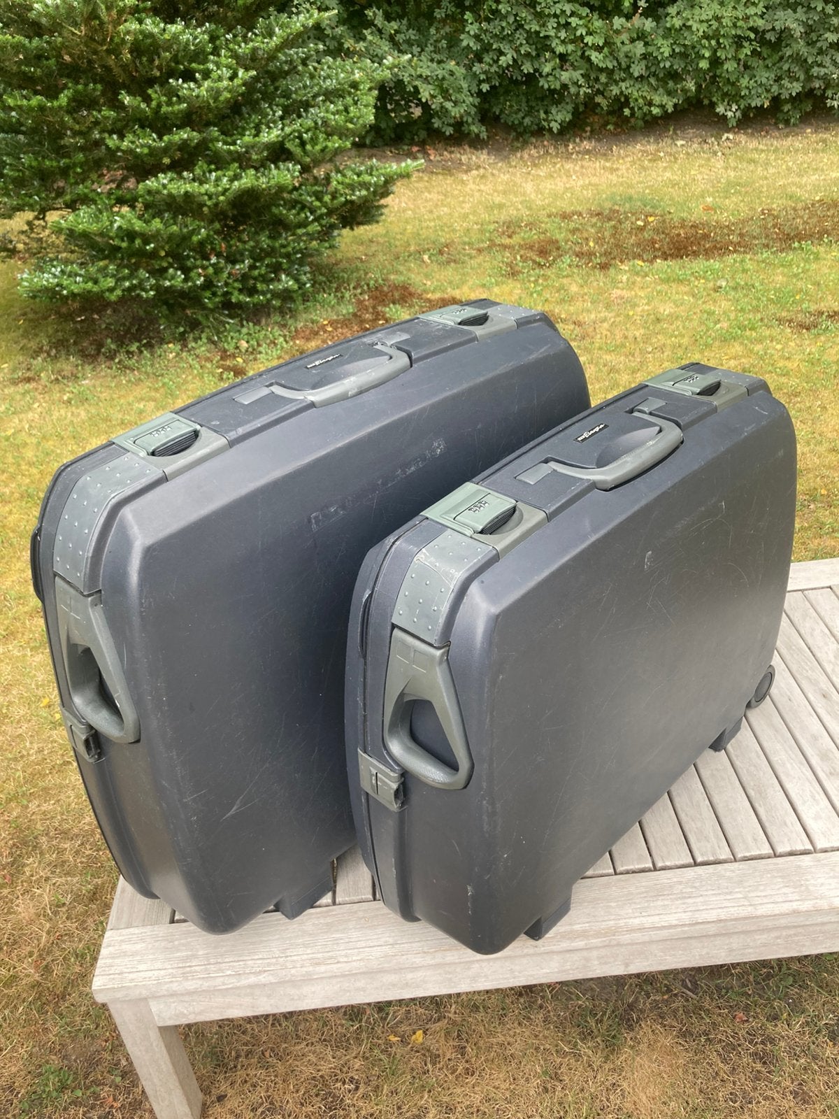 2 reiskoffers VIP Elanza, Handtassen en Accessoires, Koffers, Ophalen, Gebruikt, Hard kunststof, Slot