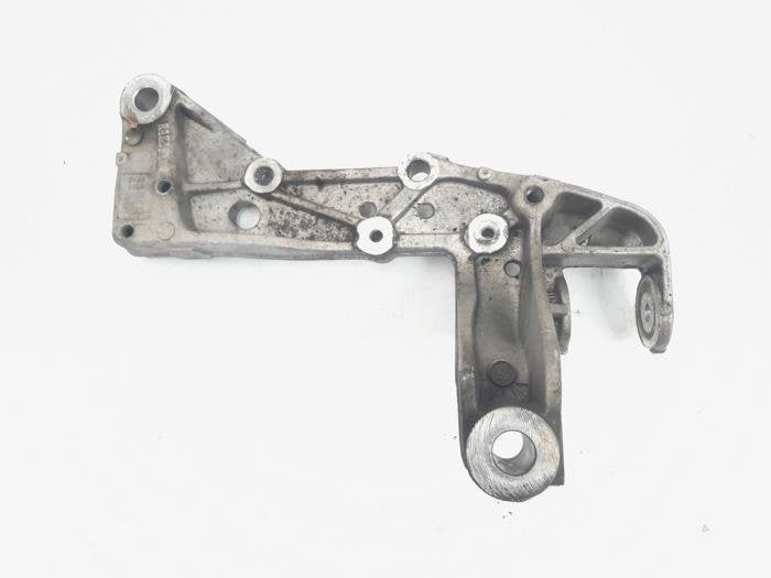 Draagarm rechts-voor van een Volkswagen Scirocco, Gebruikt, -, Volkswagen, -