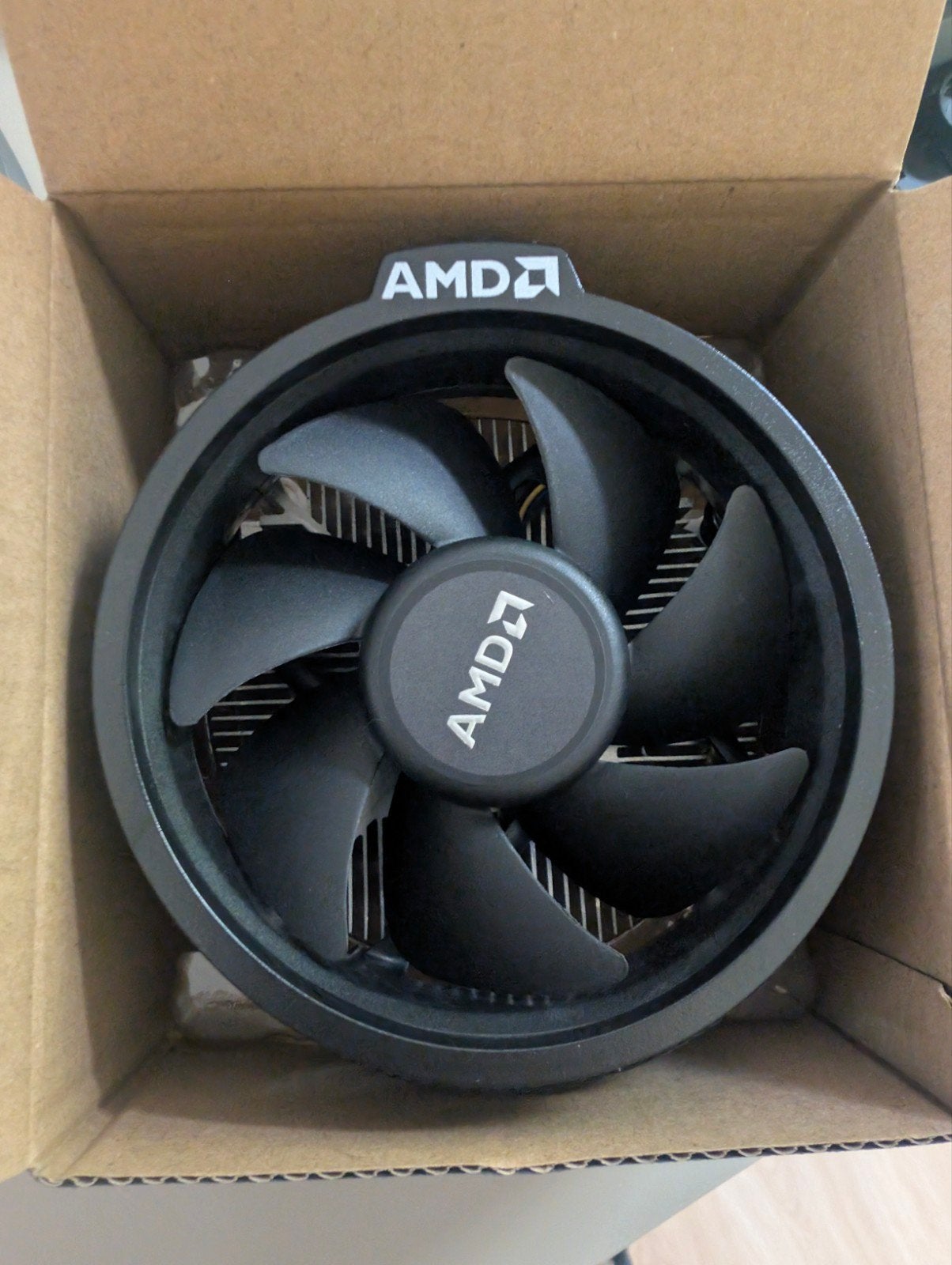 AMD cpu cooler - nieuw, Computers en Software, Computerkoelers, Ophalen, Nieuw, Luchtkoeling