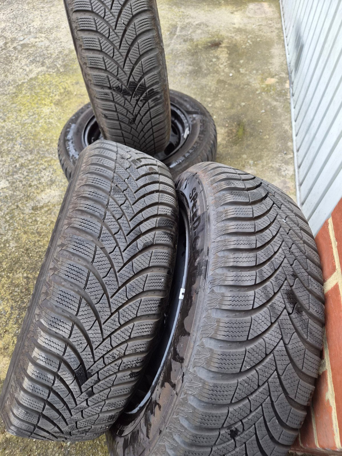 Pneux 4saisons 195/65/15