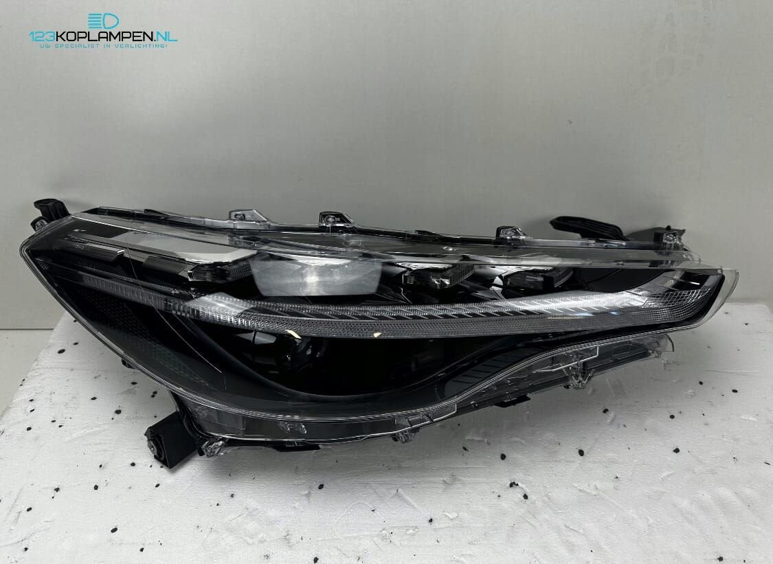 Toyota Corolla Cross Full Led koplamp rechts, Gebruikt, -, -, Ophalen of Verzenden