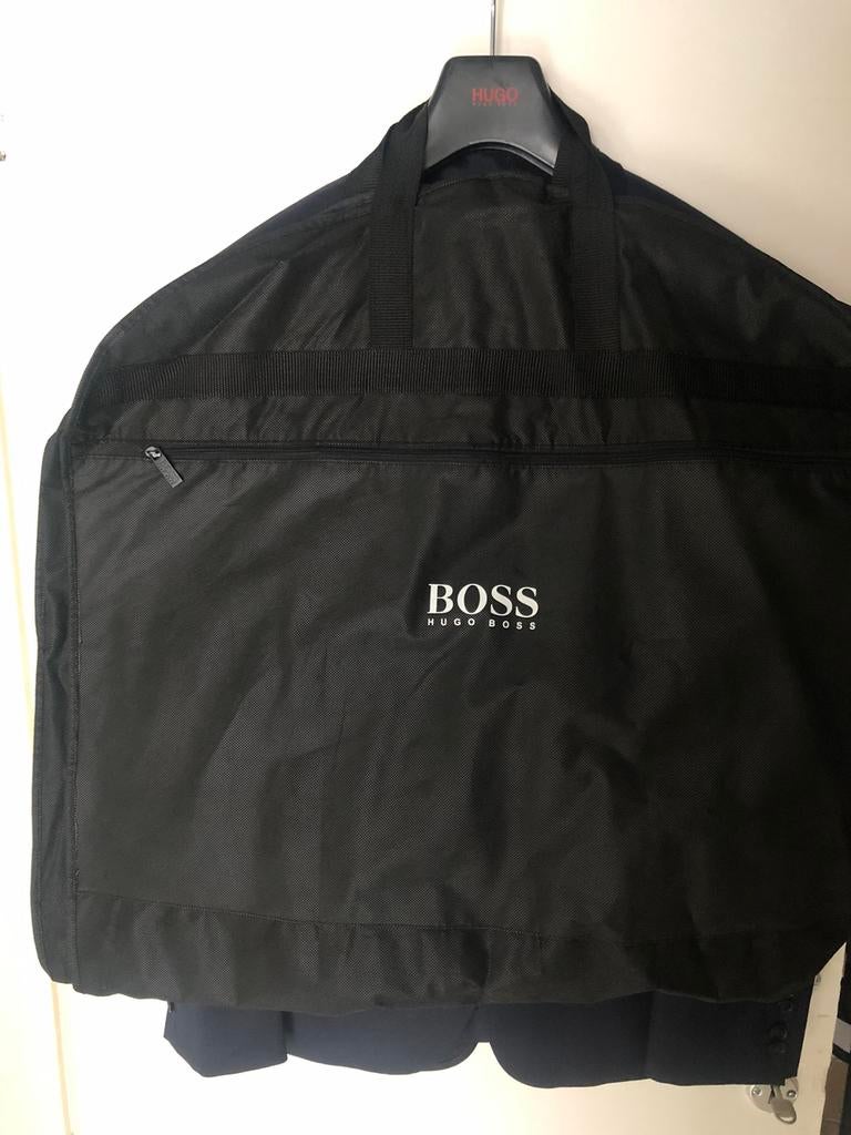 Hugo Boss costume trois pièces, Enlèvement, Comme neuf, Bleu