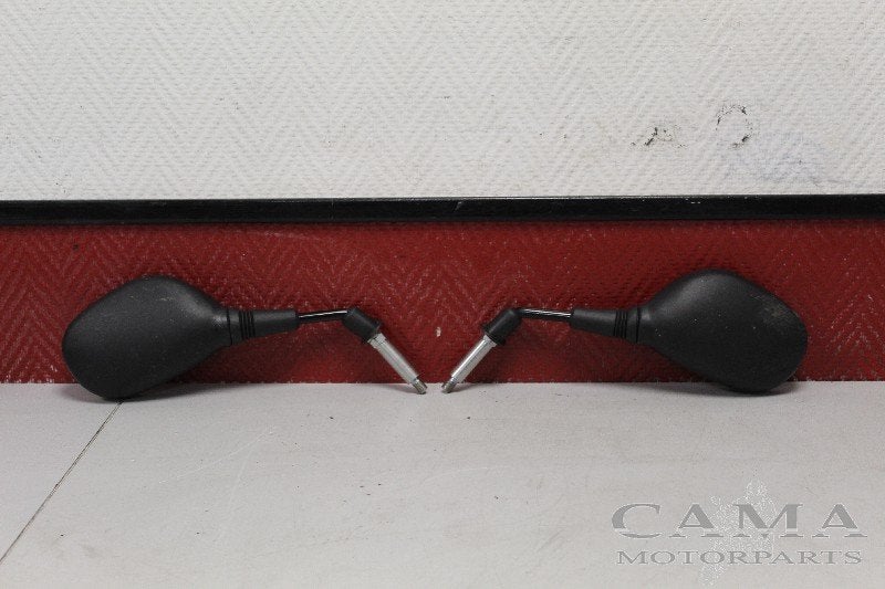 SPIEGEL LINKS + RECHTS Suzuki UX 150 Sixteen (UX150), Dhr. S. di Majo, Gebruikt, Info@cama-motorparts.nl, P.J. Troelstraweg 8 8
3144 CX  MAASSLUIS, NL