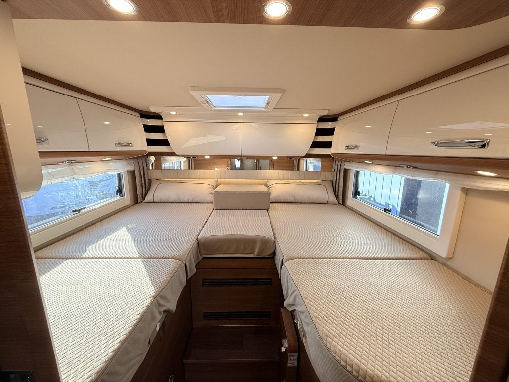 Carthago Chic-C-Line 4.9 LE L, Caravans en Kamperen, Automaat, Antidémarrage, Ringverwarming, Oven