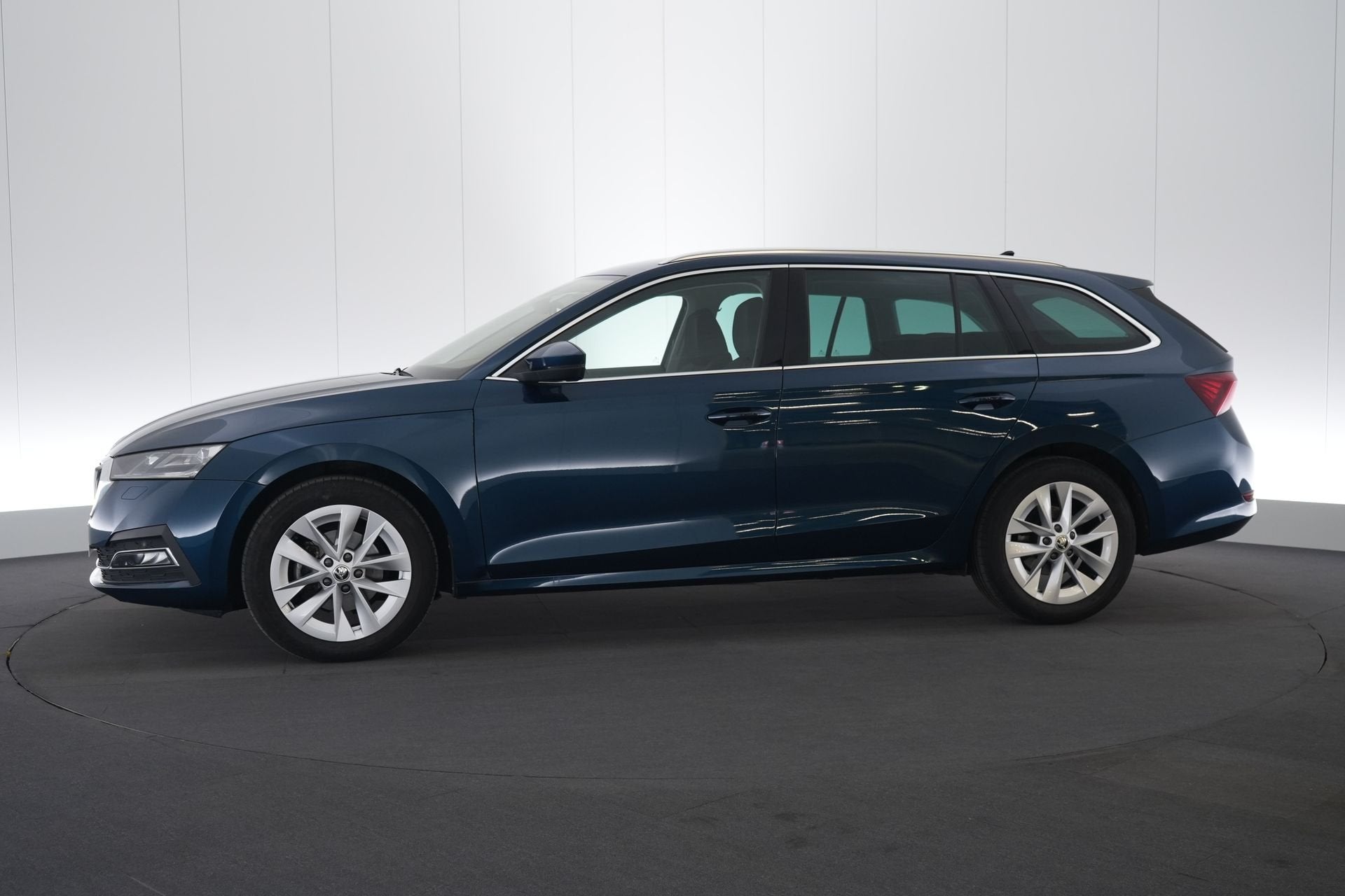 (2CAC584) SKODA OCTAVIA COMBI, Autos, Achat, Euro 6, Entreprise, 5 portes