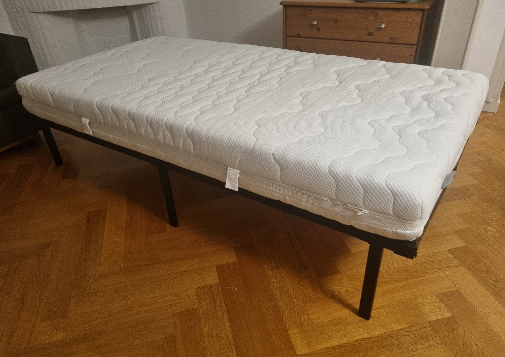 lit avec matelas 100x200 cm métal noir, Maison & Meubles, 90 cm, Enlèvement, Noir, Une personne