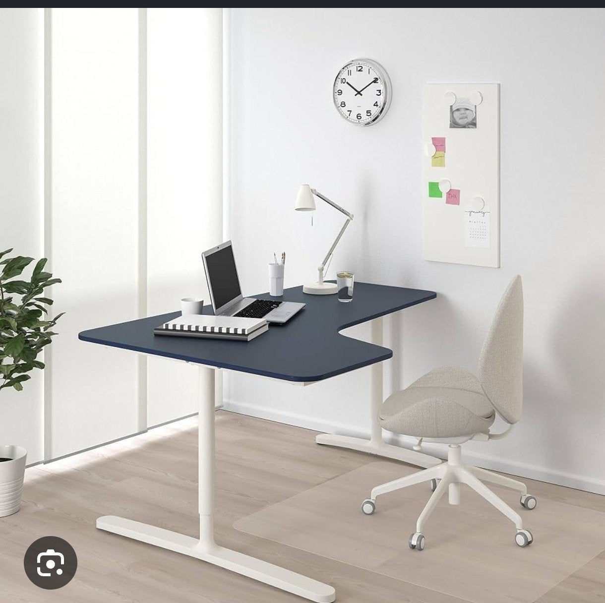 Bureau rectangulaire Ikea BEKANT 160 x 110 cm linoléum bleu/, Bleu, Enlèvement, IKEA, Réglable en hauteur