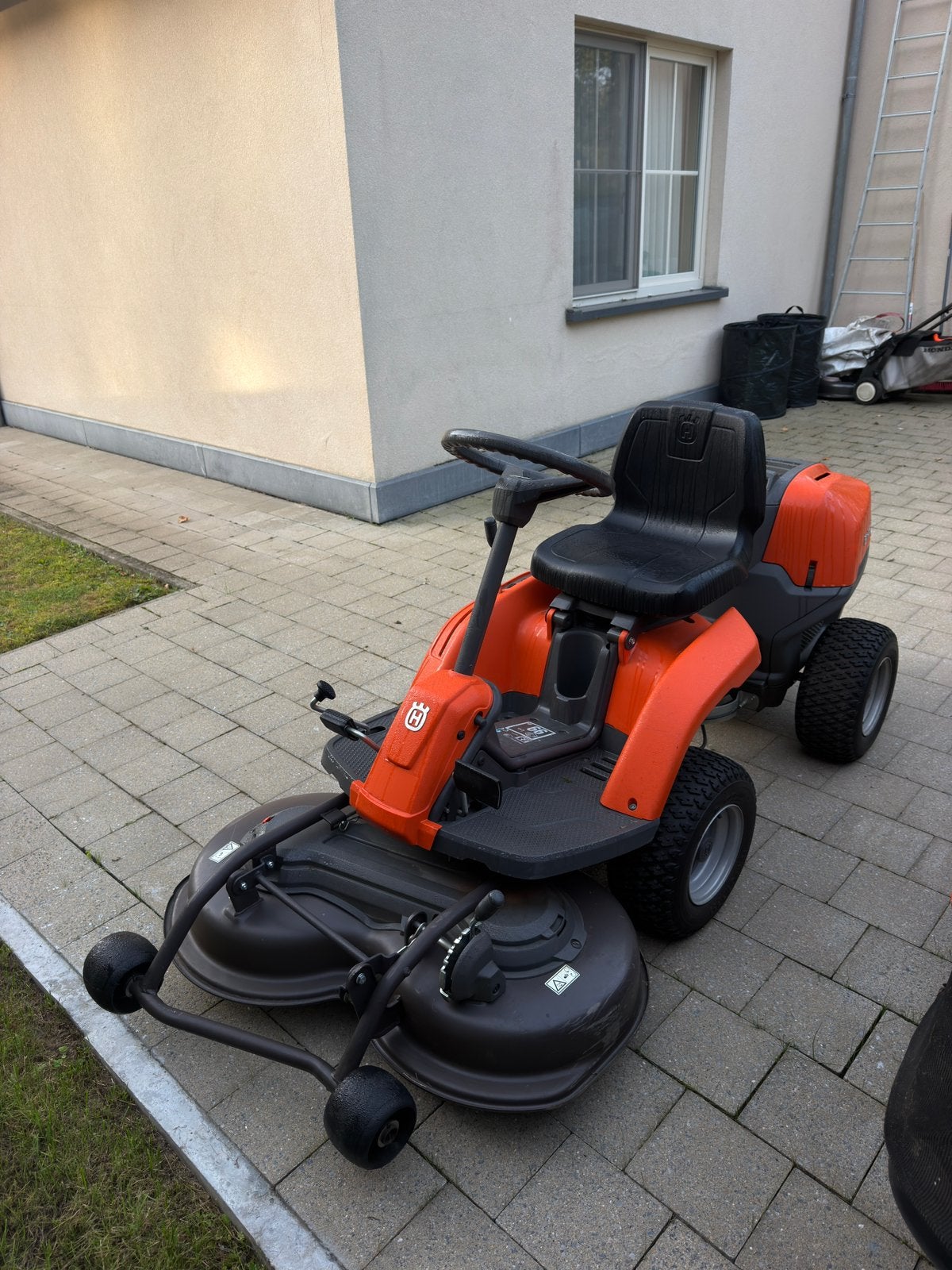Husqvarna frontmaaier 115C, Tuin en Terras, Ophalen, Zo goed als nieuw