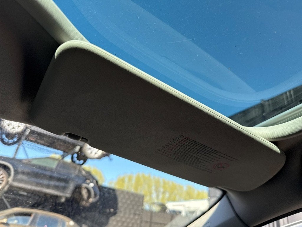 PARE-SOLEIL Peugeot 308 SW (4E / H) (01-2007/10-2014), Kontakt-peugeot@peugeot.com, Utilisé, Peugeot Deutschland GmbH, Bahnhofsplatz
65423  Rüsselsheim, DE