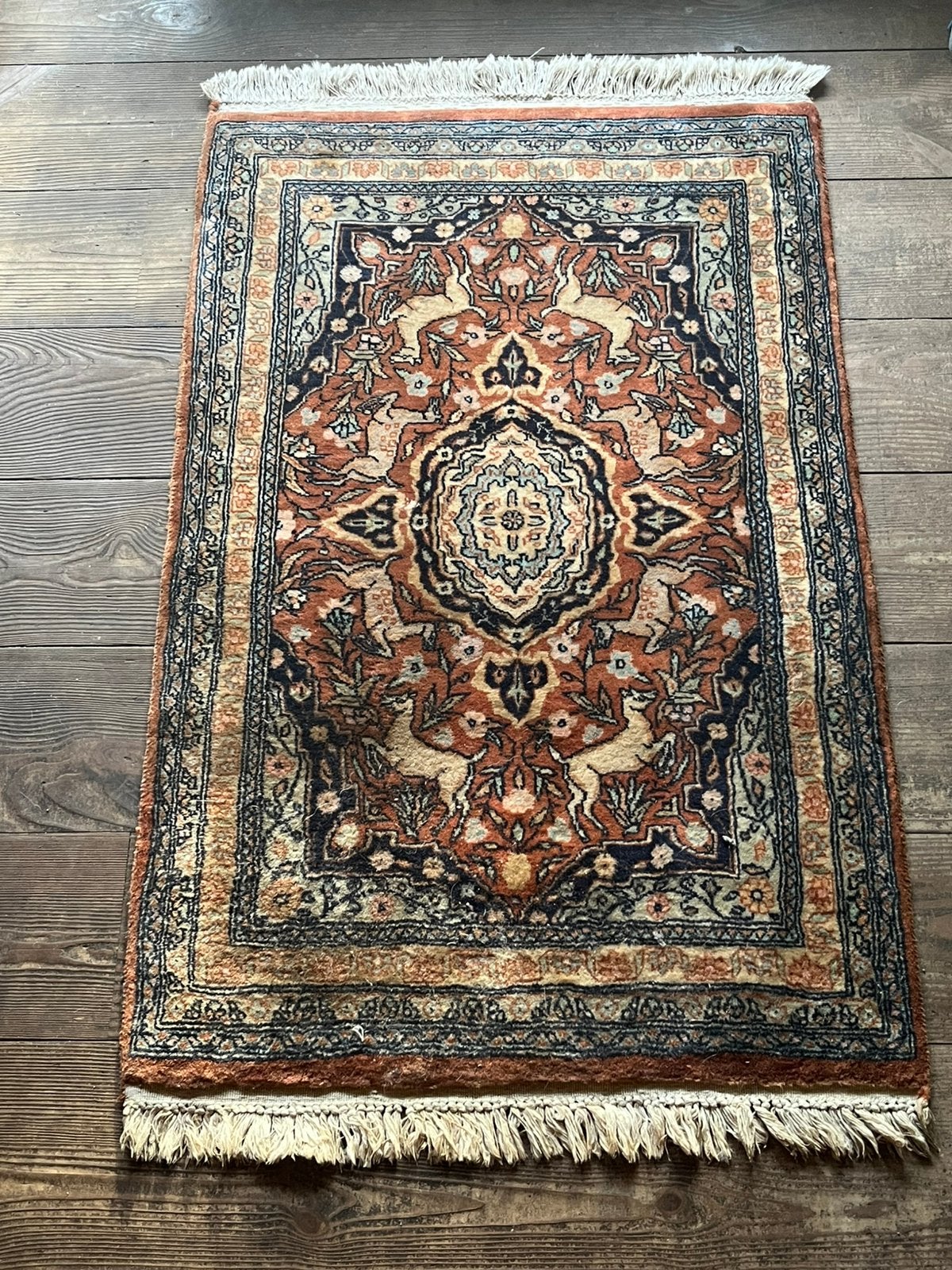 Antiek mooi oud tapijtje gelabeld!! 100x60, Ophalen, Zo goed als nieuw