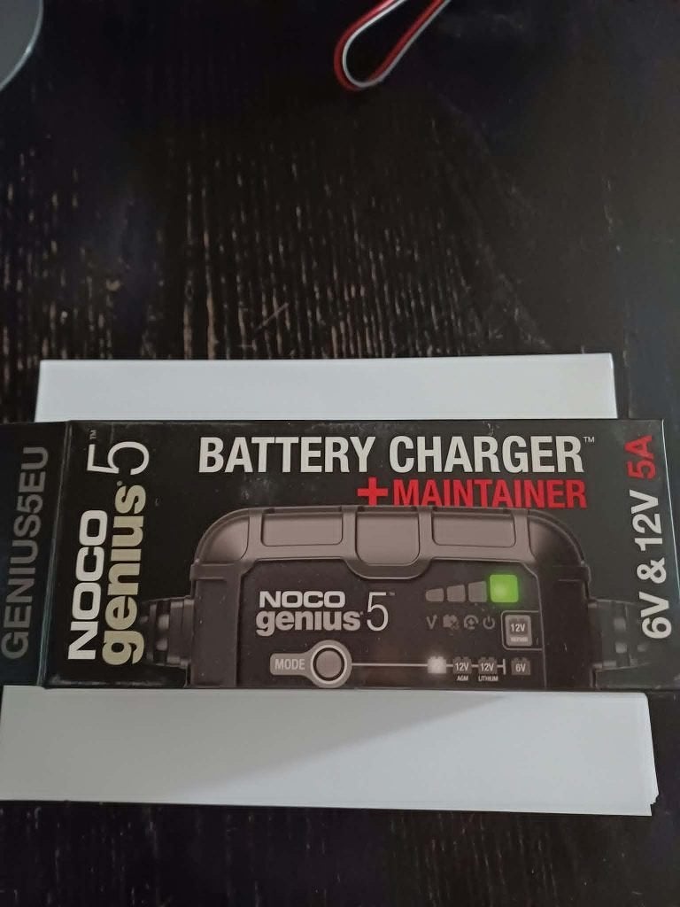Chargeur de batterie de voiture, Autos : Pièces & Accessoires, Enlèvement, Neuf
