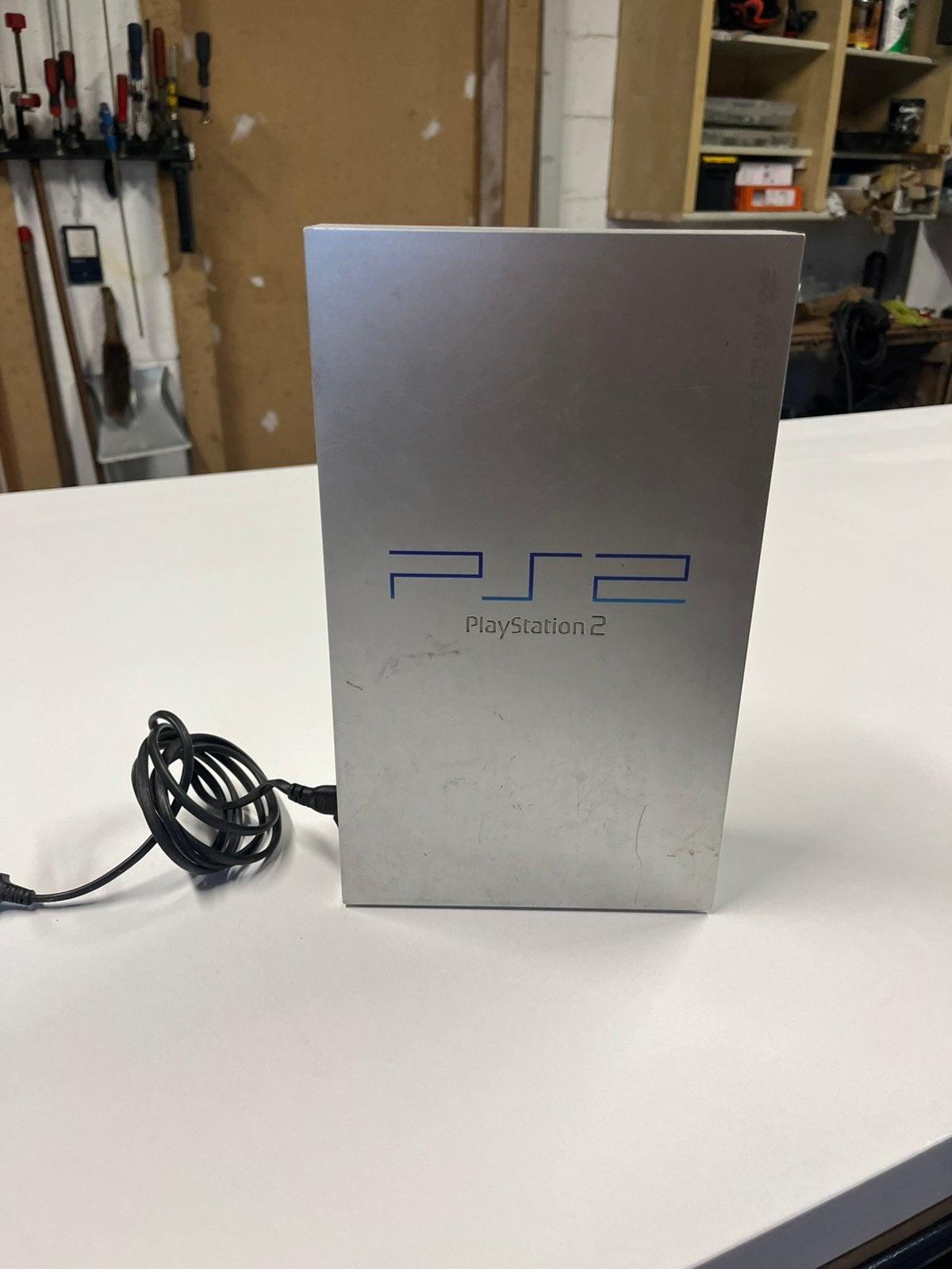 PS2 fat argentée, Consoles de jeu & Jeux vidéo, Consoles de jeu | Sony PlayStation 2, Enlèvement ou Envoi, Comme neuf, Argent