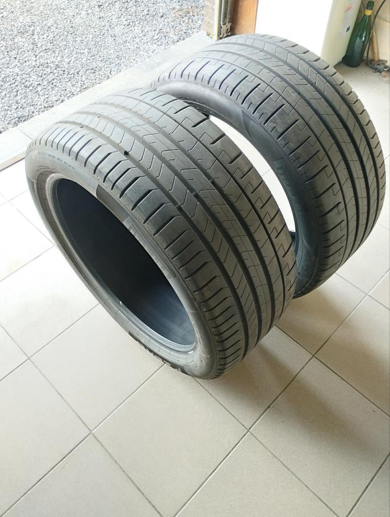 A vendre pneus Pirelli, Enlèvement, Pneu(s)
