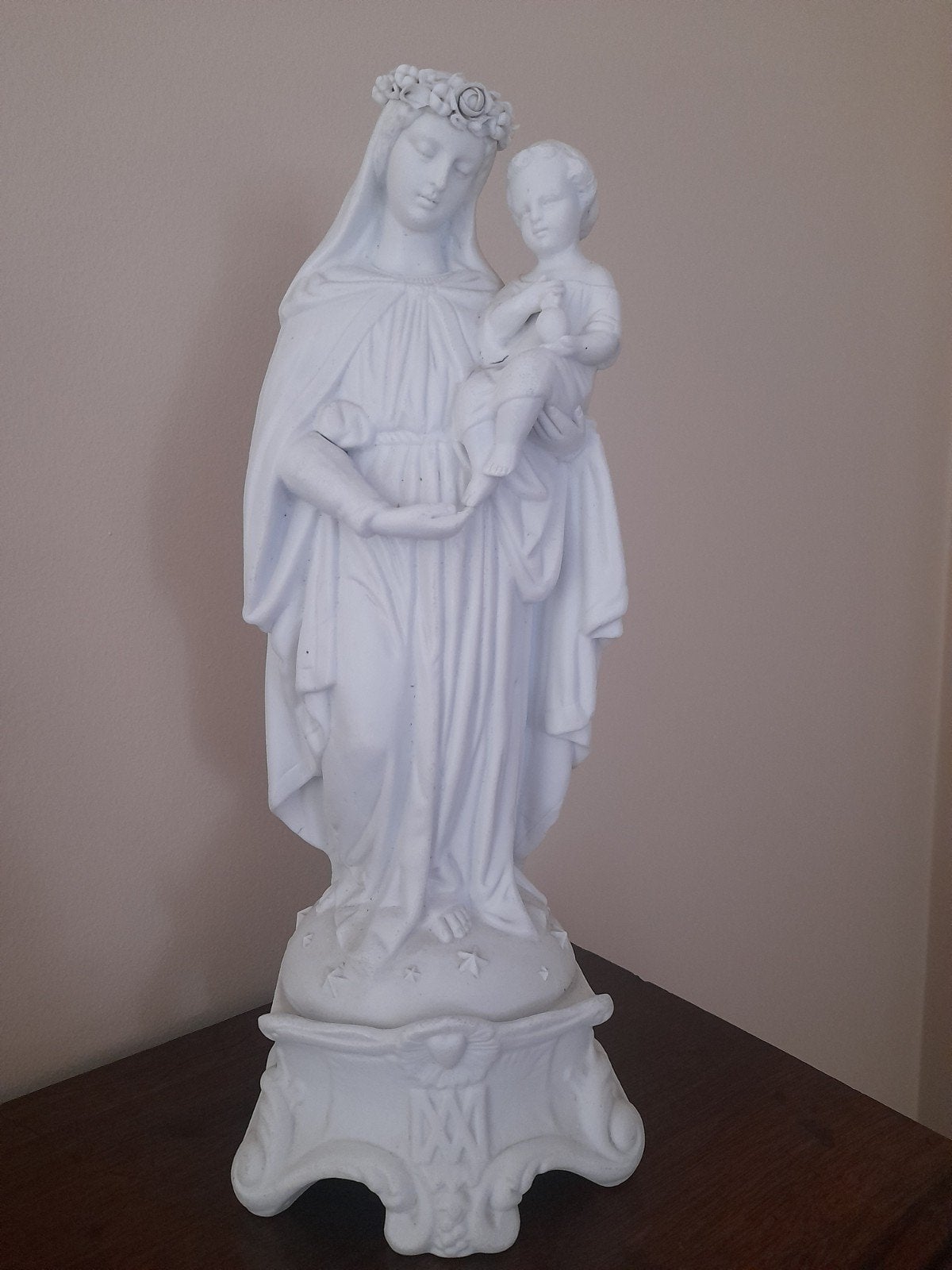 Ancienne statue française de Marie, biscuit blanc, fin du XI, Enlèvement ou Envoi