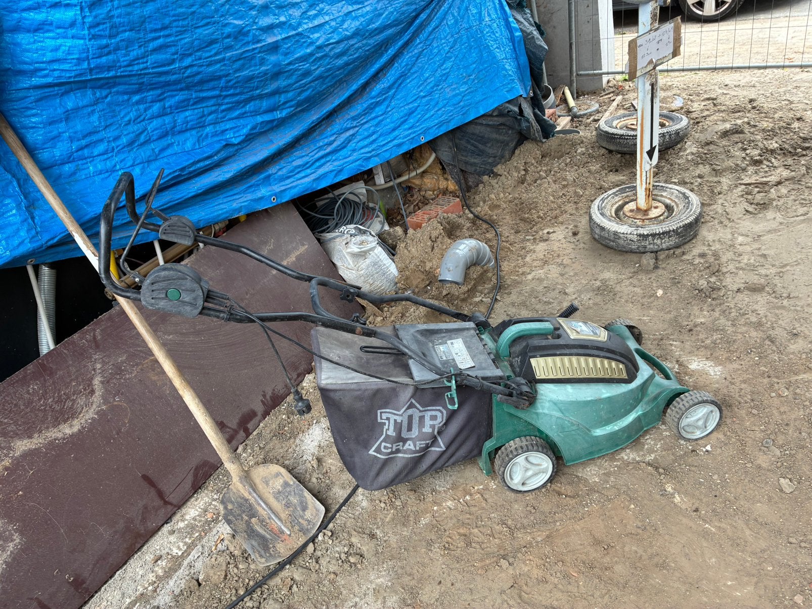 Grasmachine met opvangbak, elektrisch 1800w, Ophalen, Gebruikt, Elektrische grasmaaier, Opvangbak