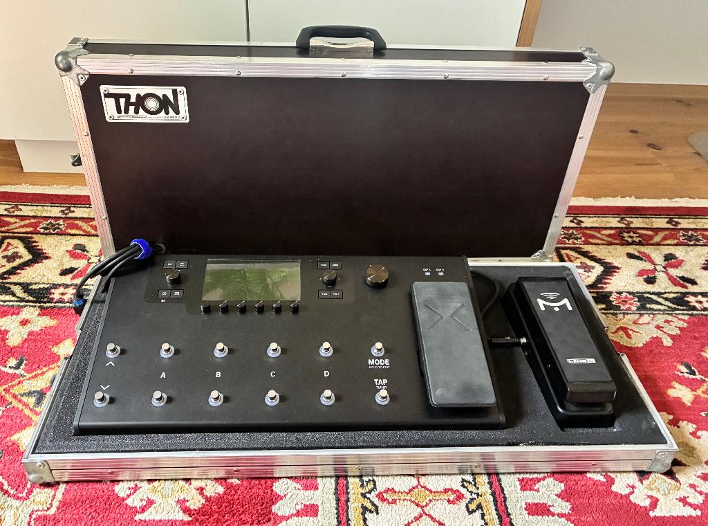 Helix LT + THON flight-case + Mission Expression pedal, Ophalen, Gebruikt, Multi-effect