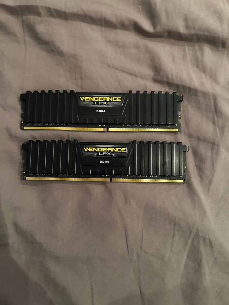 Corsair Vengeance LPX 16GB (2x8GB) DDR4 3000MHz, Computers en Software, RAM geheugen, Ophalen, Zo goed als nieuw, DDR4
