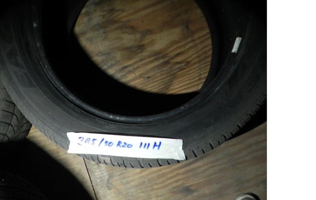 Band 1 x 285x50 R 20 111H, Ophalen