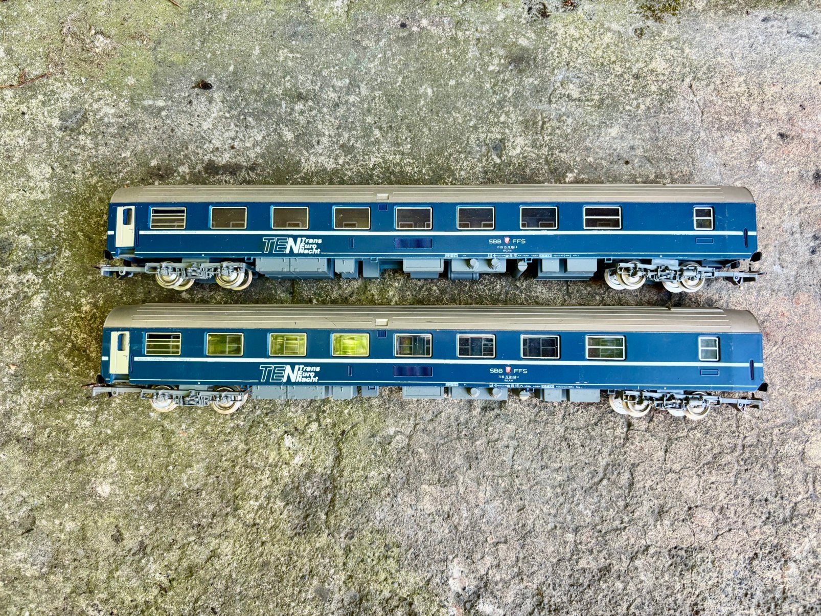 2 wagons Suisses SBB FFS Lima HO, Enlèvement ou Envoi, Comme neuf, Lima