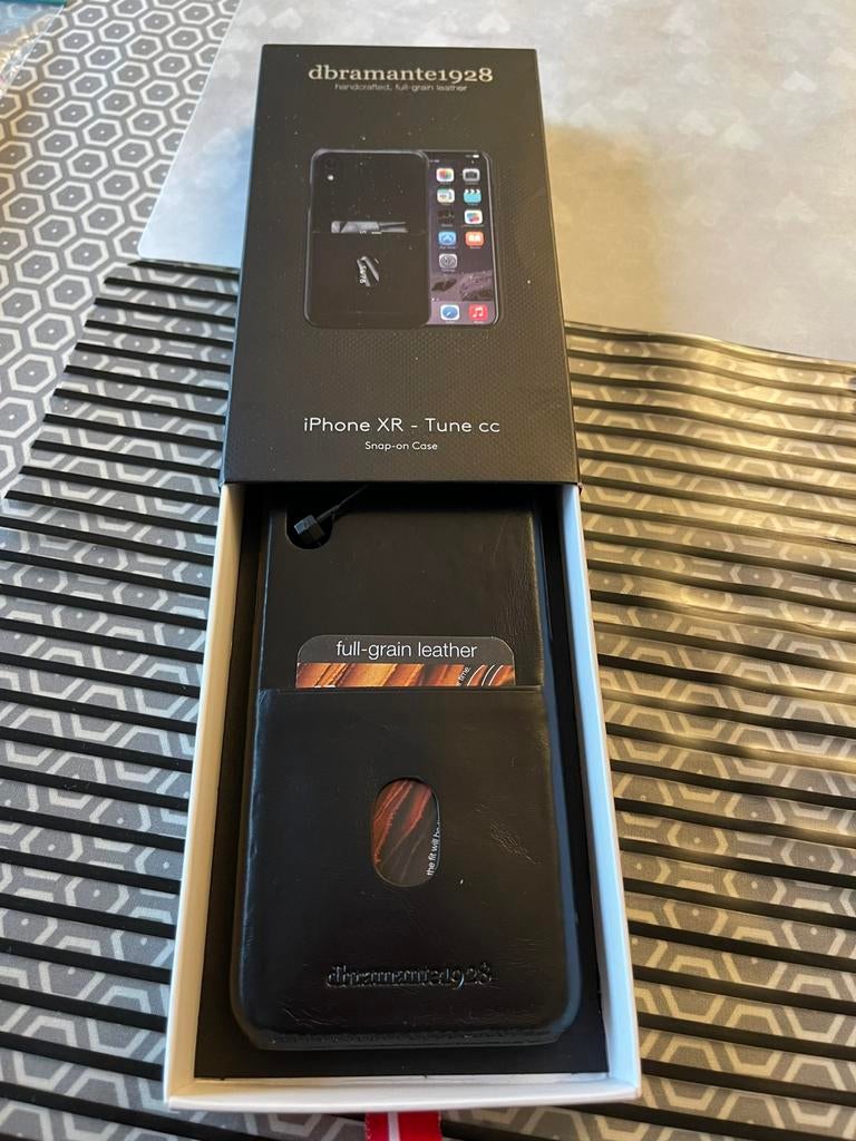 iPhone XR hoesje nieuw., Telecommunicatie, Ophalen, Zo goed als nieuw