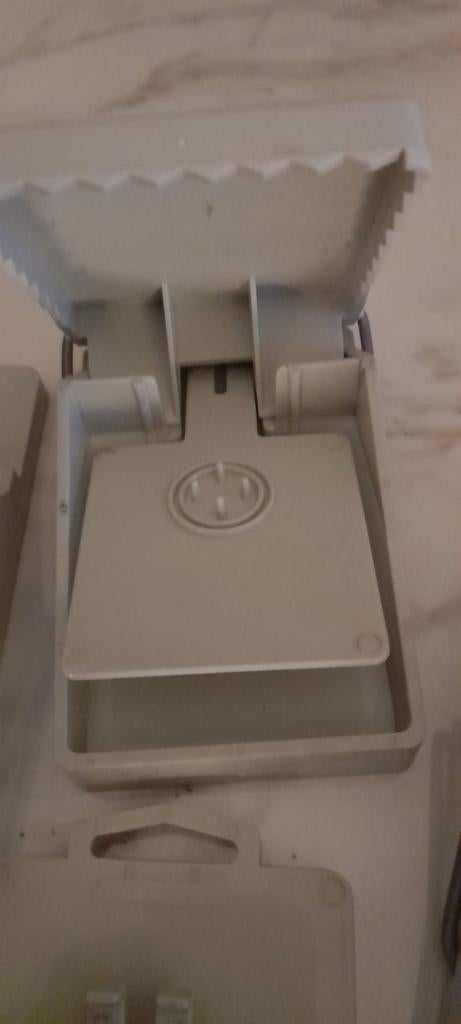 Rattenvallen PVC, Ophalen