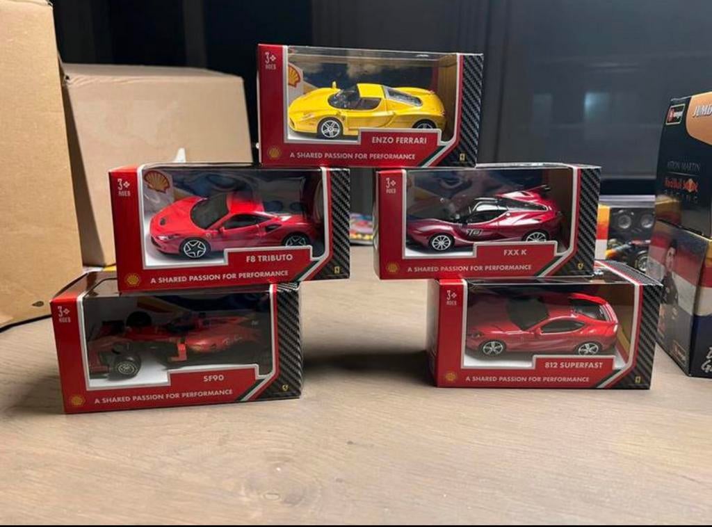 Ferrari Shell collection Burago 1:43, Hobby en Vrije tijd, Ophalen of Verzenden, Nieuw, Auto, Overige merken