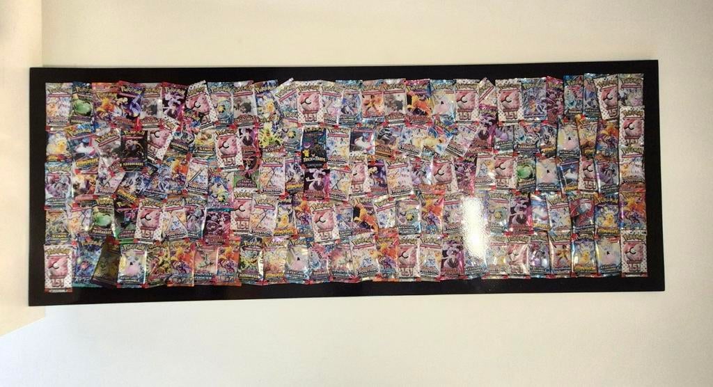 Cadre Pokémon Géant en Résine – 135 Boosters Dont 1 Scellé, Maison & Meubles, Accessoires pour la Maison | Cadres, Neuf, Enlèvement