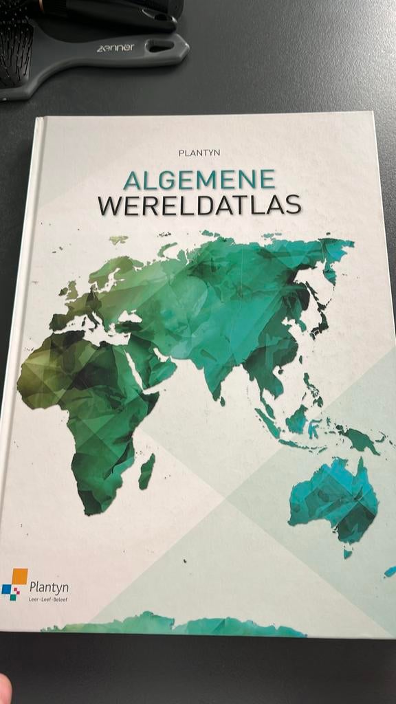Plantyn Algemene Wereldatlas editie 2012, Ophalen, Zo goed als nieuw, Dirk Vanderhallen Etienne Van Hecke