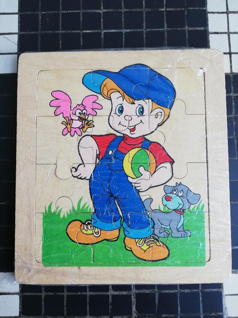 Houten puzzel - jongetje, 2 tot 4 jaar, Gebruikt, 10 tot 50 stukjes, Ophalen of Verzenden