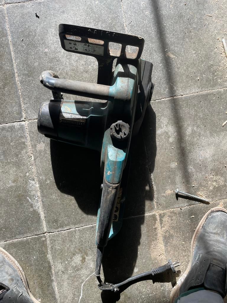 Tronçonneuse makita, Enlèvement ou Envoi, Utilisé, Tronçonneuse