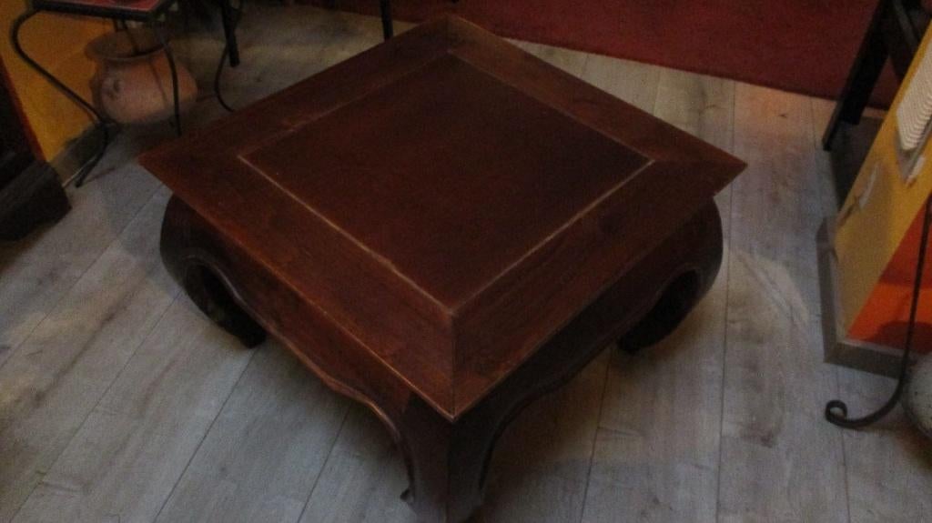 Salontafel model "Opium" in tropisch hardhout, Antiek en Kunst, Ophalen