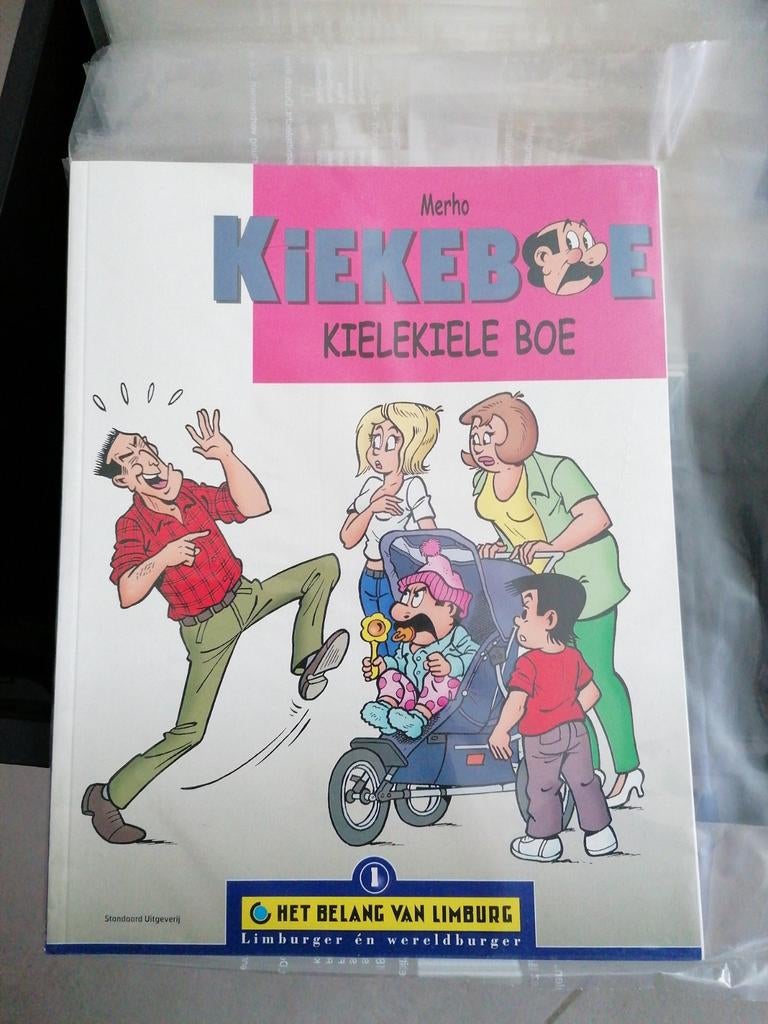 Stripverhalen 100 st Reeks Het Belang van Limburg, Verzamelen, Ophalen, Smurfen, Zo goed als nieuw