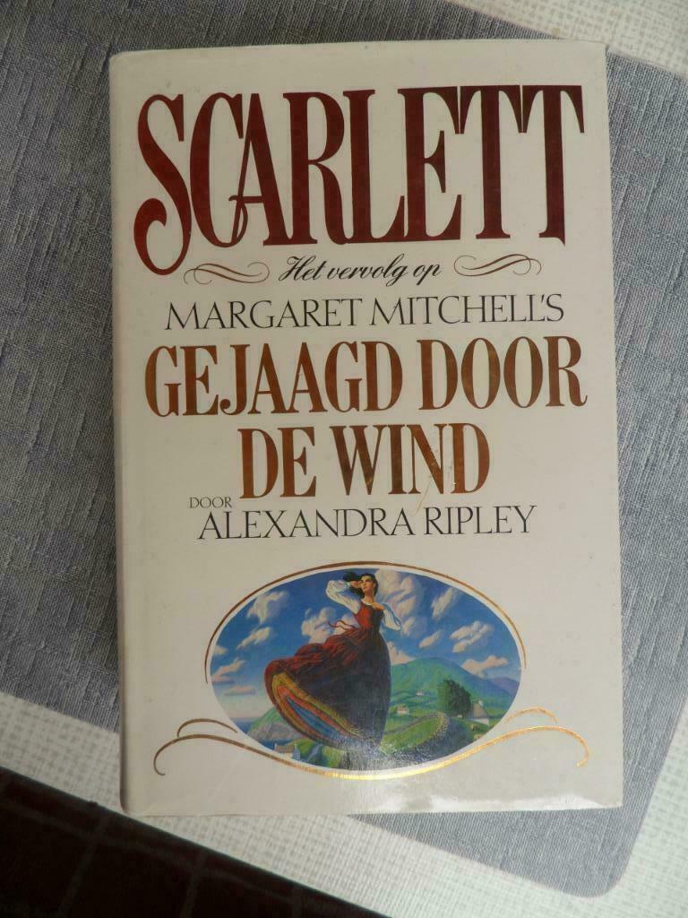 scarlett, Ophalen of Verzenden, Zo goed als nieuw
