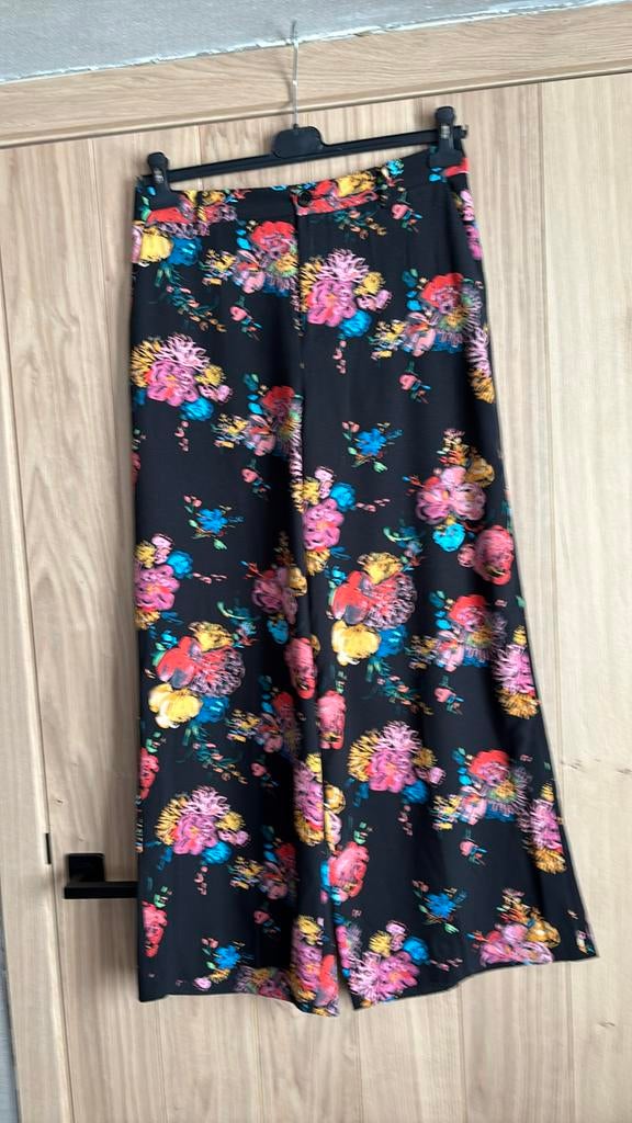 Essentiel broek 38, Ophalen of Verzenden, Gedragen