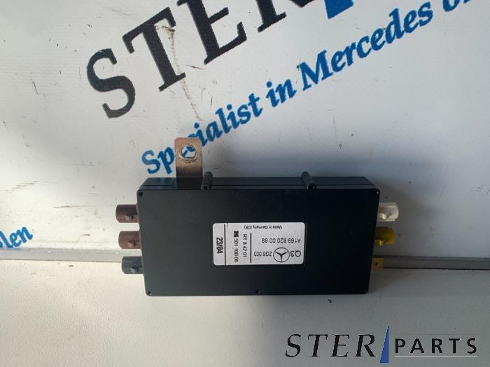 Antenne Versterker van een Mercedes A-Klasse, Auto-onderdelen, Gebruikt, -, Ophalen of Verzenden, -