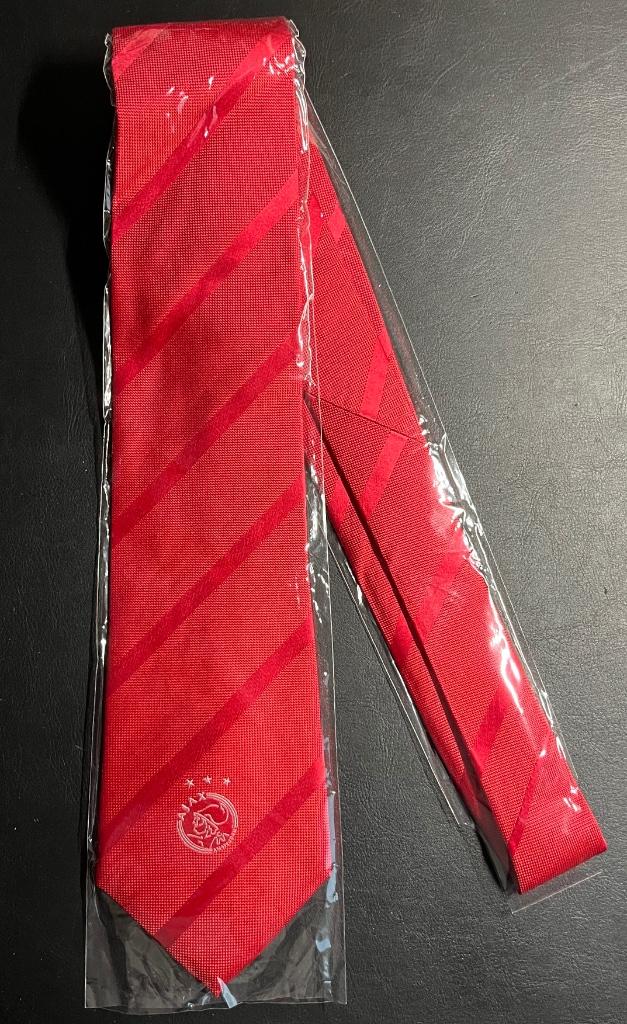 Ajax Amsterdam cravate officielle rouge neuve, Enlèvement ou Envoi, Neuf, Accessoires de club