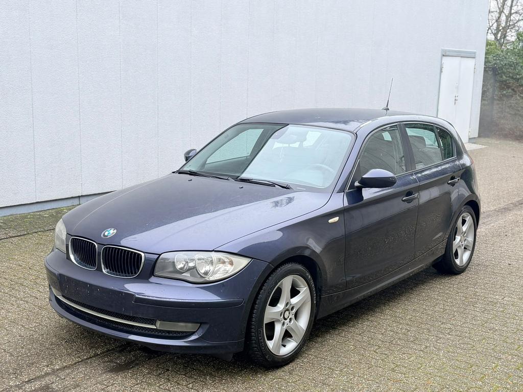 Bmw 118d 2009 automaat euro5 307000km export of handel, Auto's, BMW, Automaat, Euro 5, 1 Reeks, Blauw