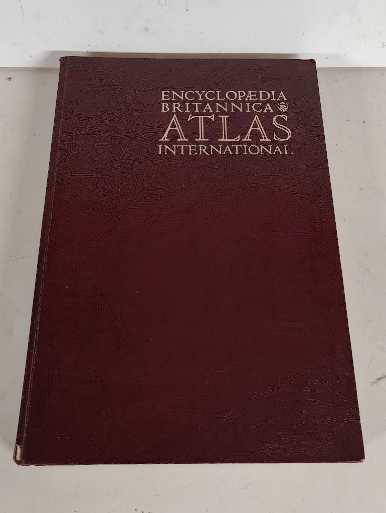 International atlas - Encyclopedia Britannica, Livres, Encyclopédies, Enlèvement ou Envoi, Utilisé