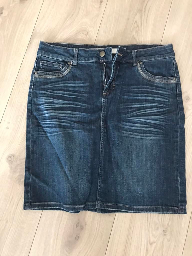 Jeansrokken, Ophalen, Gedragen