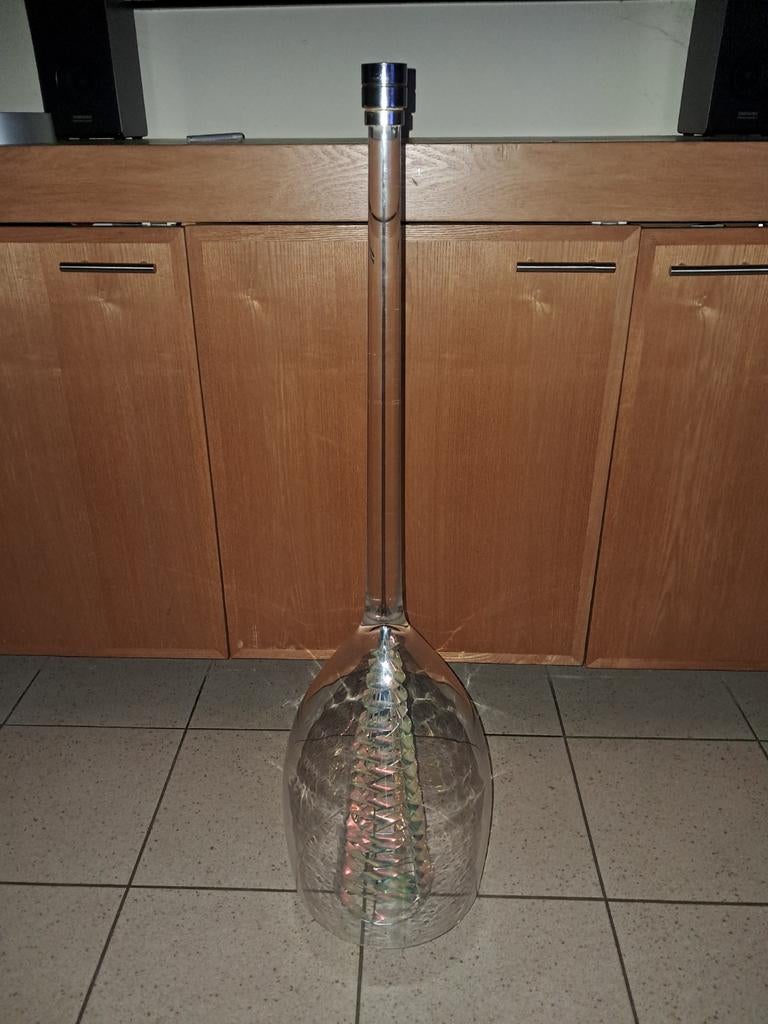Kandelaar plexiglas, Enlèvement
