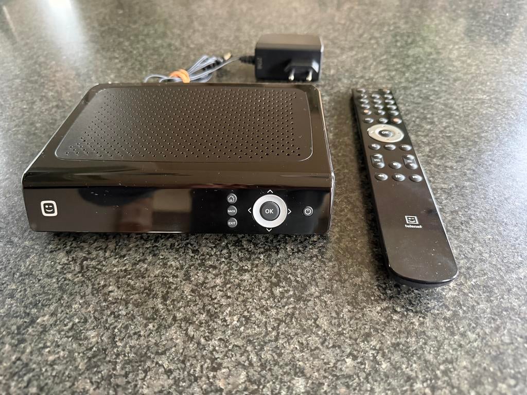 Telenet Digibox ADB-1750C met afstandsbediening, Ophalen, Zo goed als nieuw