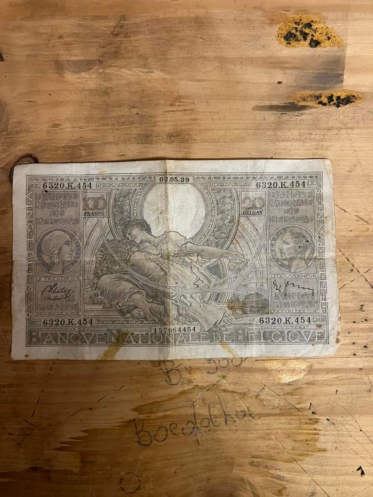 100 frank, Ophalen