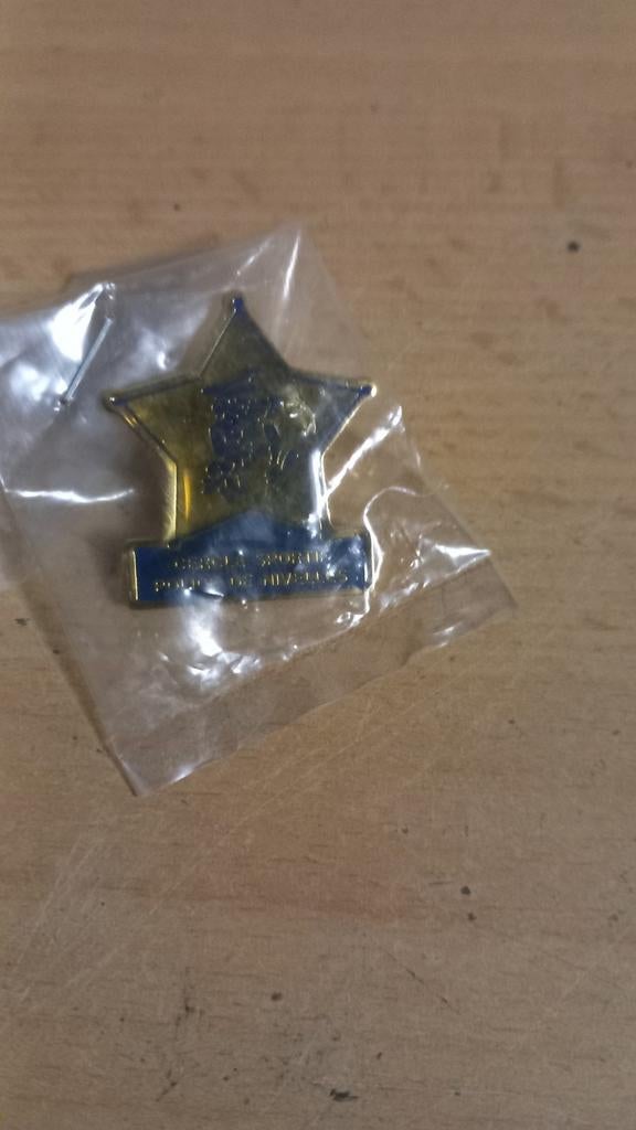 Pin's, Police de Nivelles, Collections, Broches, Pins & Badges, Enlèvement ou Envoi, Comme neuf