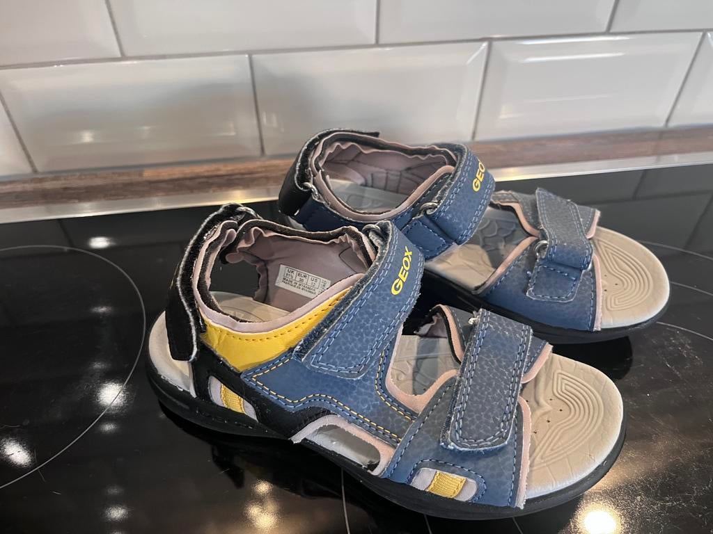Dandalen geox geel blauw 30, Overige typen, Ophalen of Verzenden, Zo goed als nieuw, Jongen