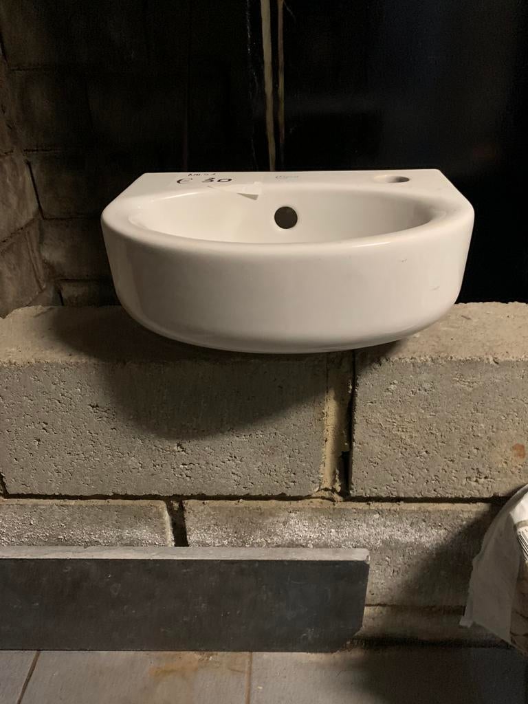 Kleine lavabo nieuw!, Doe-het-zelf en Bouw, Sanitair, Ophalen of Verzenden, Nieuw, Wastafel