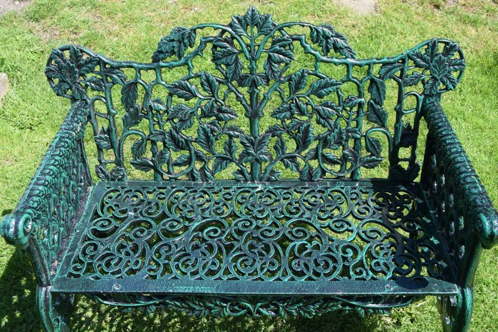 Banc de jardin en fonte patinée, Ophalen, Gebruikt, Overige materialen