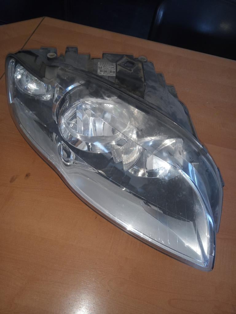 Audi a4 koplamp rechtsvoor, Ophalen, Gebruikt, Audi