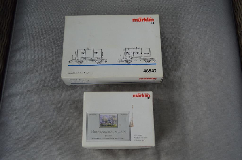 Märklin : 2 sets met oudere goederenwagons, Hobby en Vrije tijd, Modeltreinen | H0, Zo goed als nieuw, Wagon, Wisselstroom, Märklin